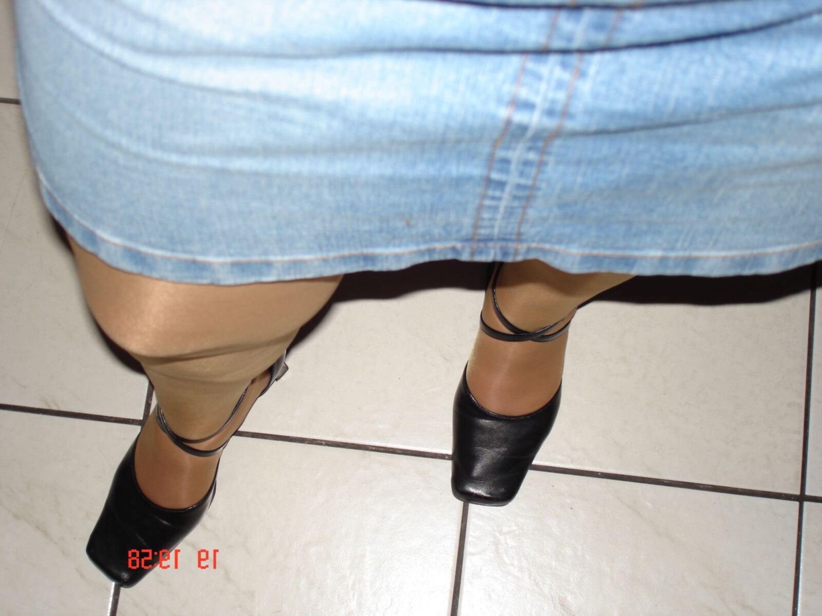 Glänzen Strumpfhosen und meine Schuhe sexy