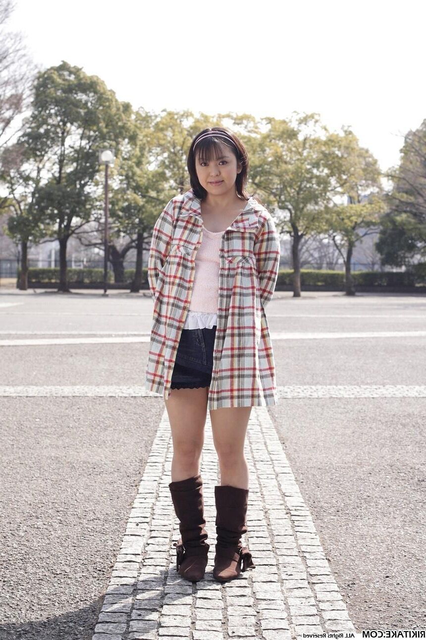 Modèle de nu japonais Momoha Hasegawa