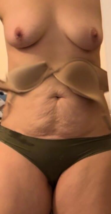 Milf Mom Bod Candids