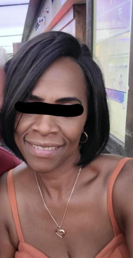 Nova esposa e filha negra e mais