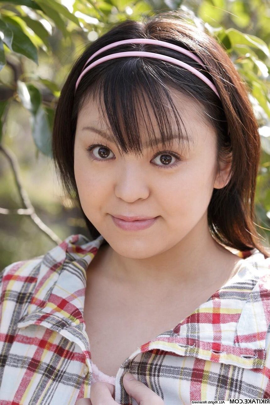 Modèle de nu japonais Momoha Hasegawa