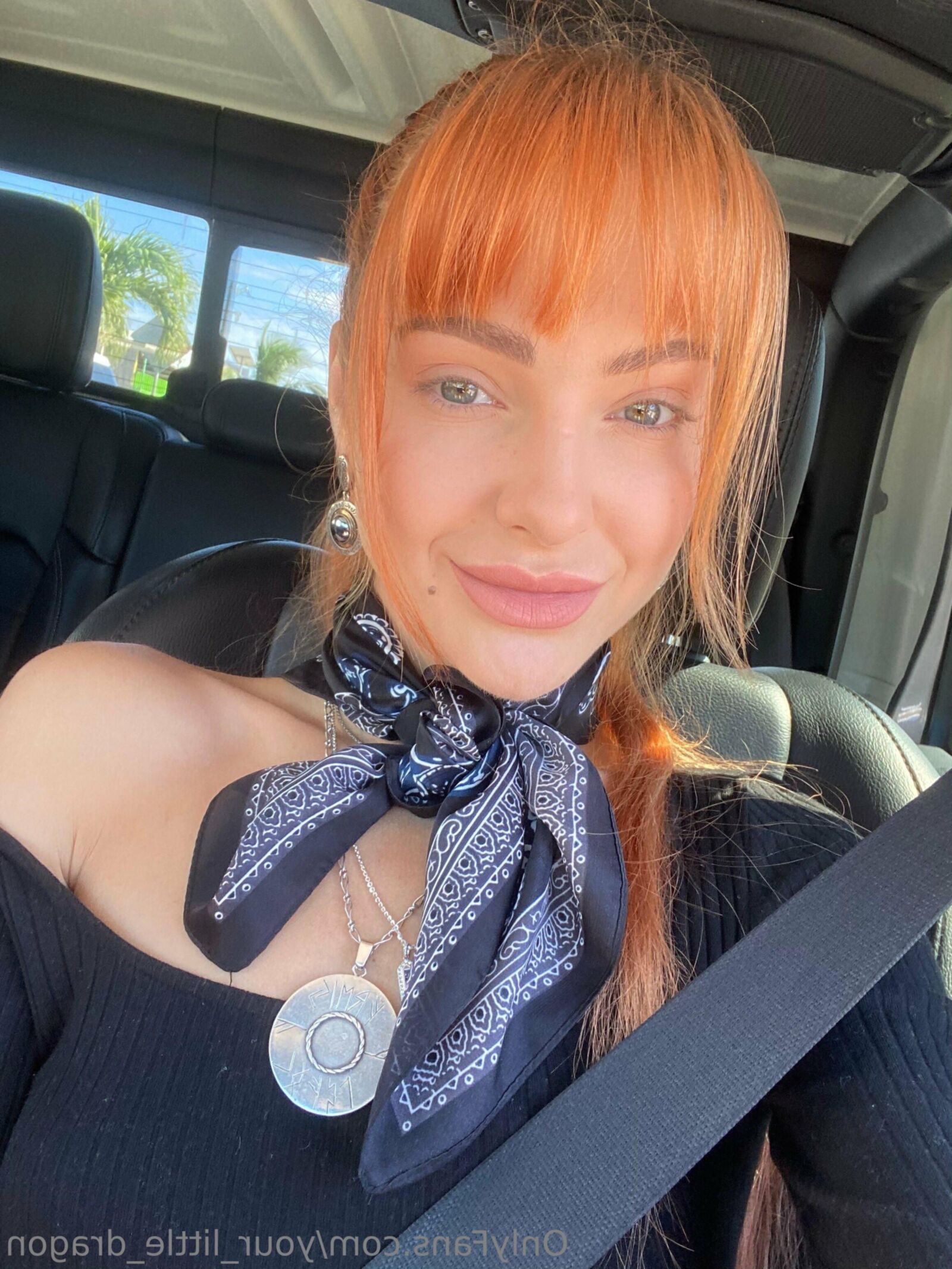 Cerise Redhead Великолепные украинские анальные драконы смешанные снимки