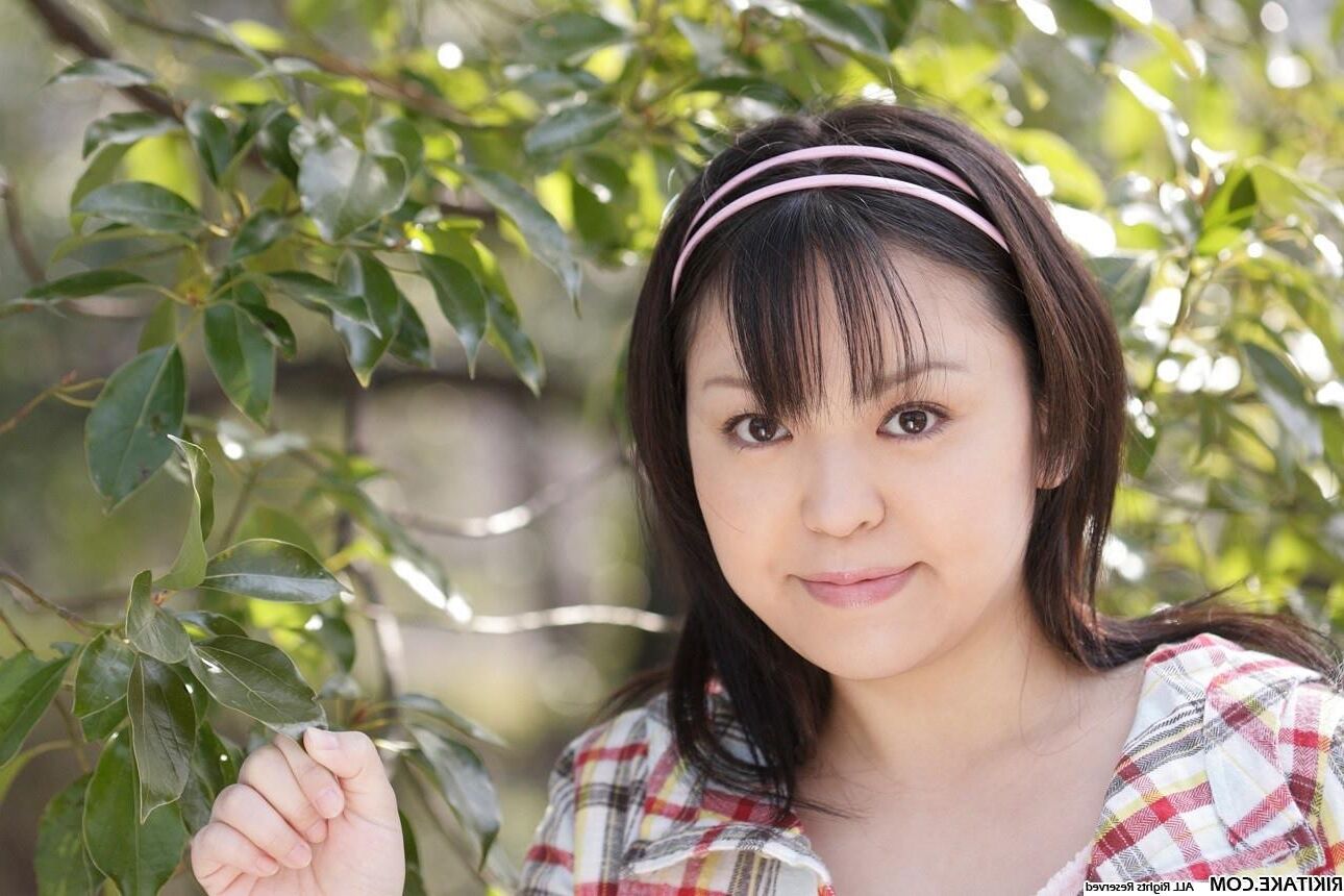 Modèle de nu japonais Momoha Hasegawa