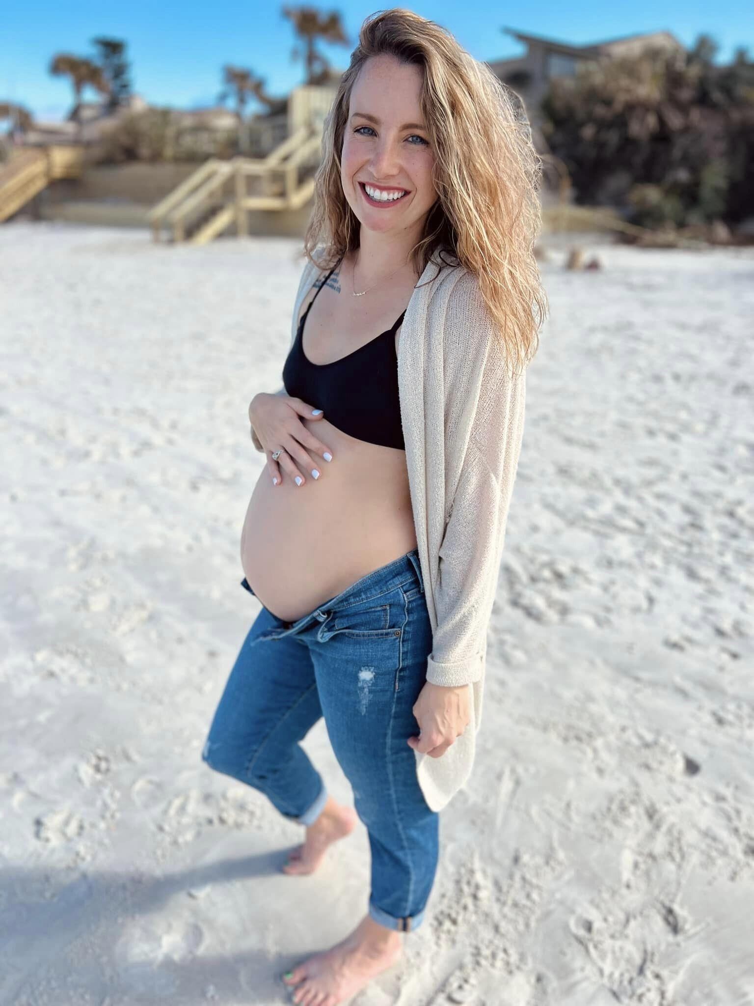 Power Blonde Preggo