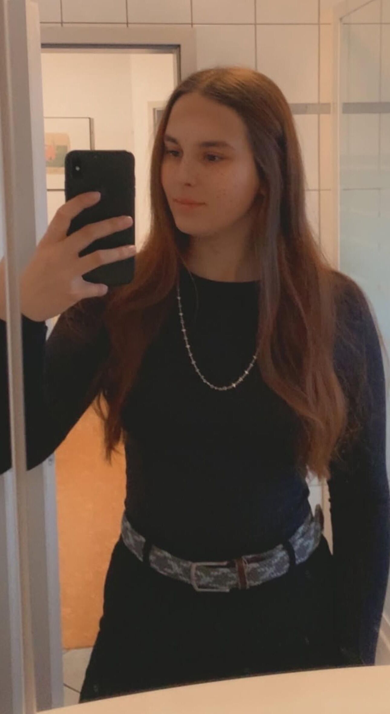 Johanna als Webslut ausgesetzt