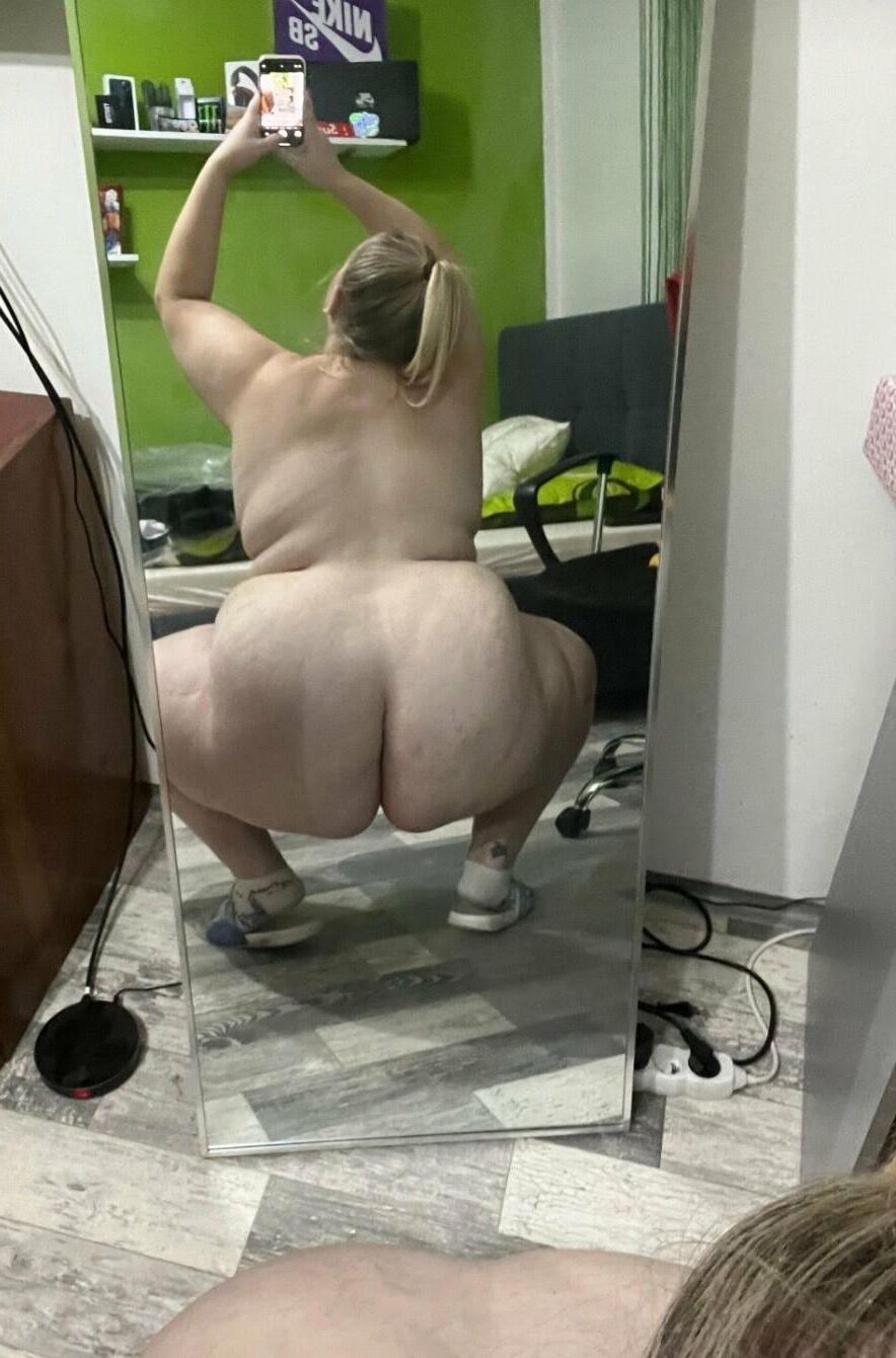 BBW Blonde Pawg Cutie
