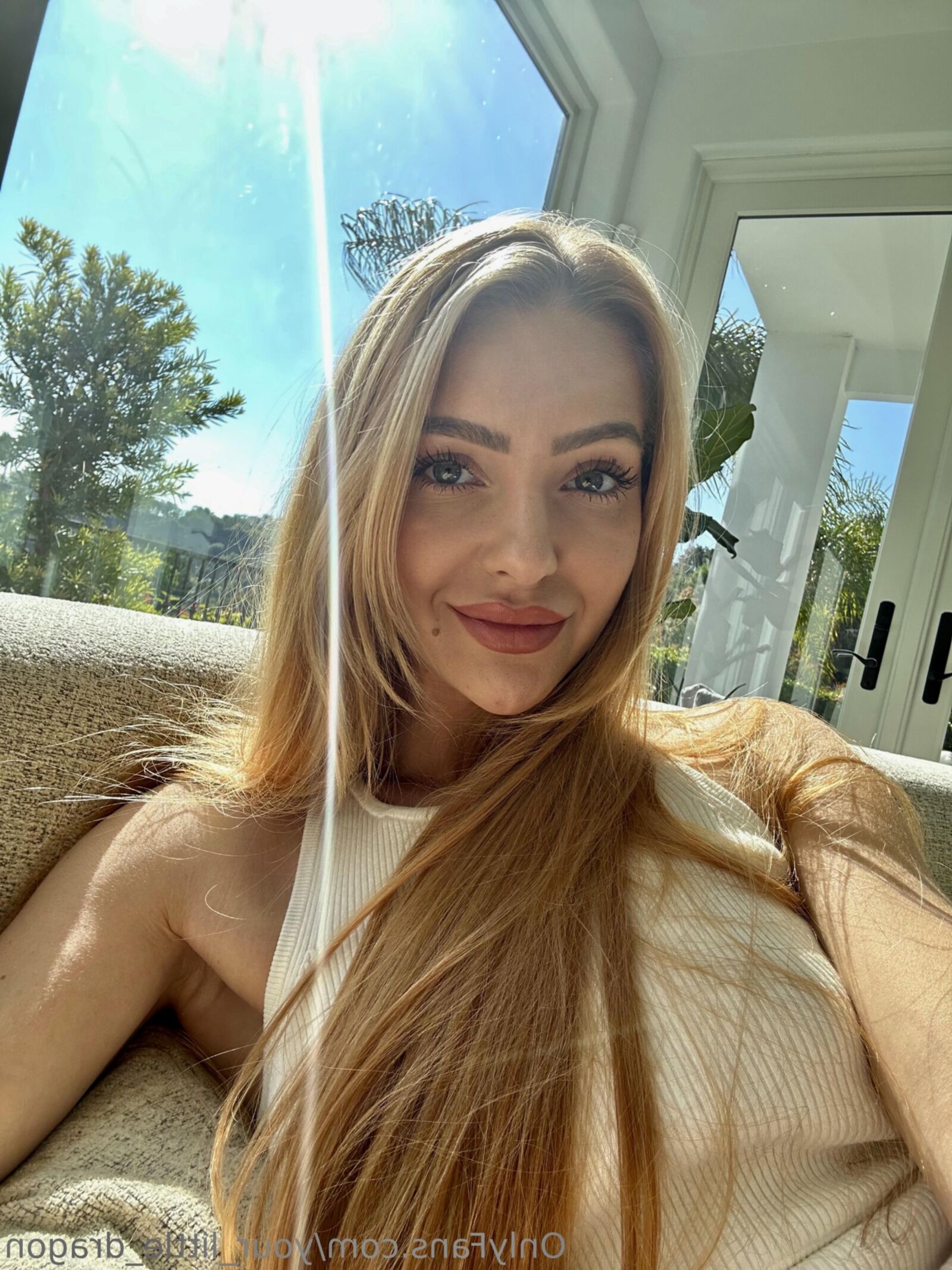 Cerise Redhead Великолепные украинские анальные драконы смешанные снимки