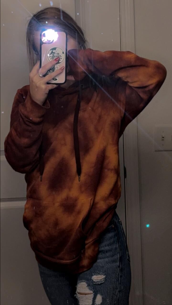 Amber is a slutty yo Snapchat seller