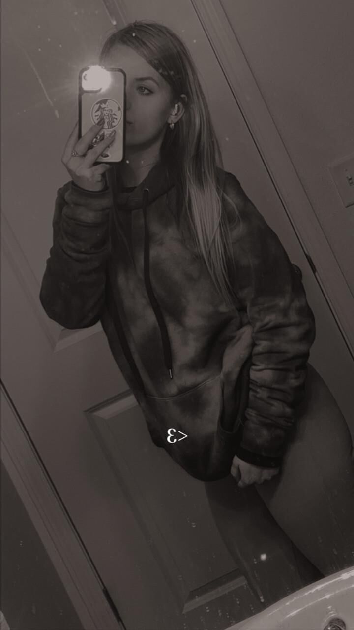 Amber is a slutty yo Snapchat seller