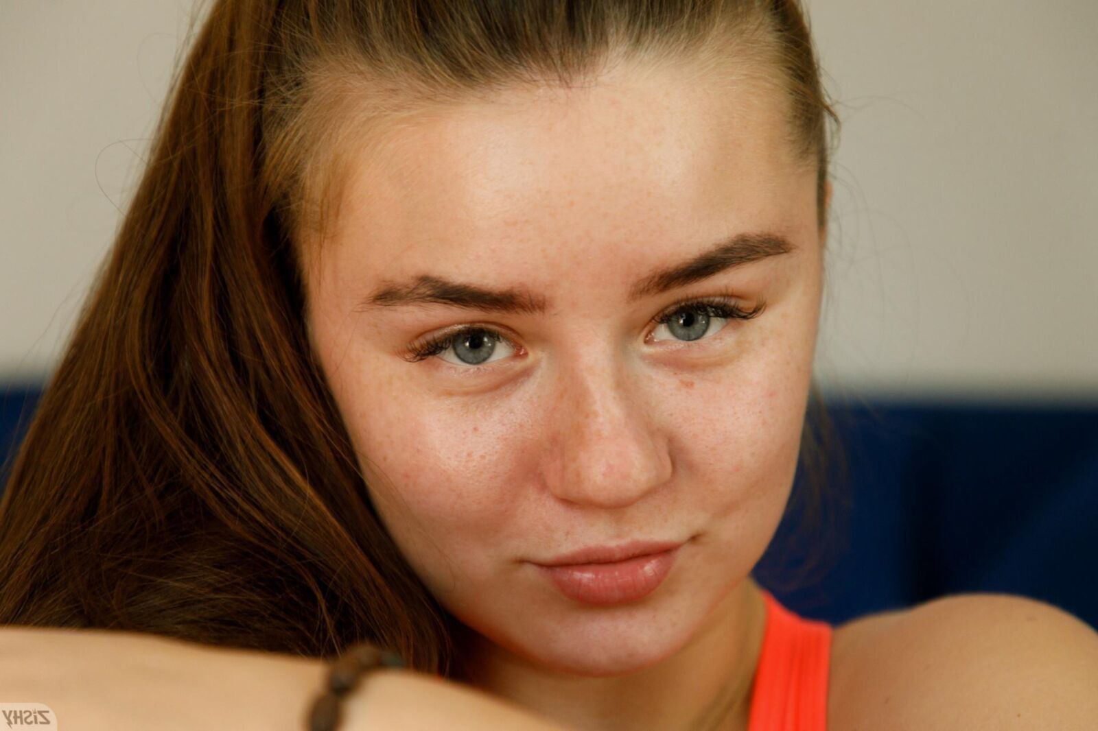  olena kozich stretch tease