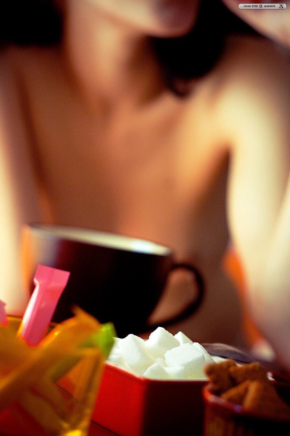 Zivity Kiitoksia Sunday Mornings (x)
