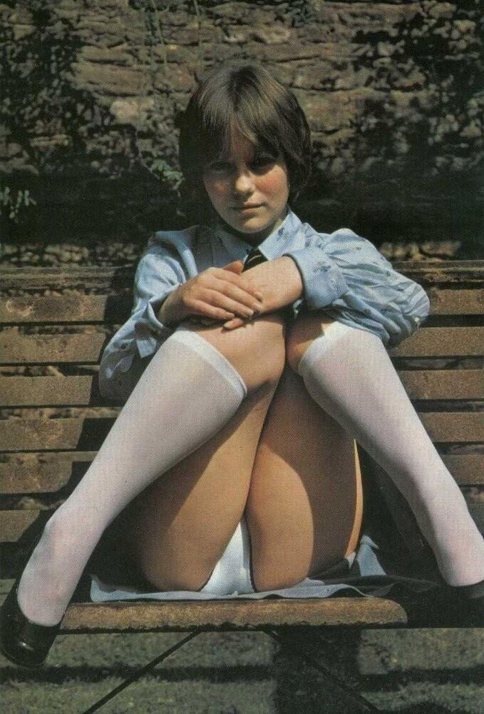 upskirts