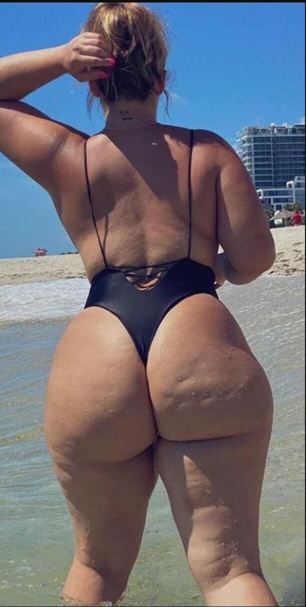 Mature asstastic