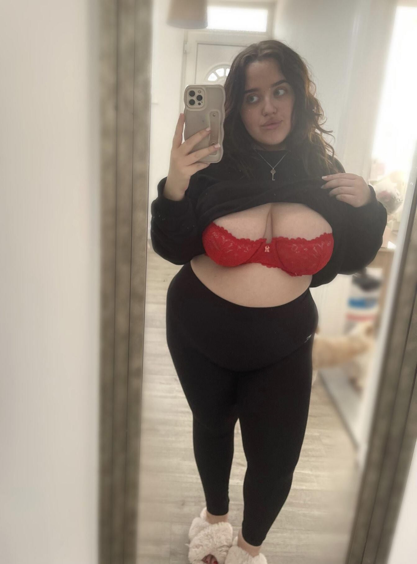 Gorgeous chubby uk slut cutie 