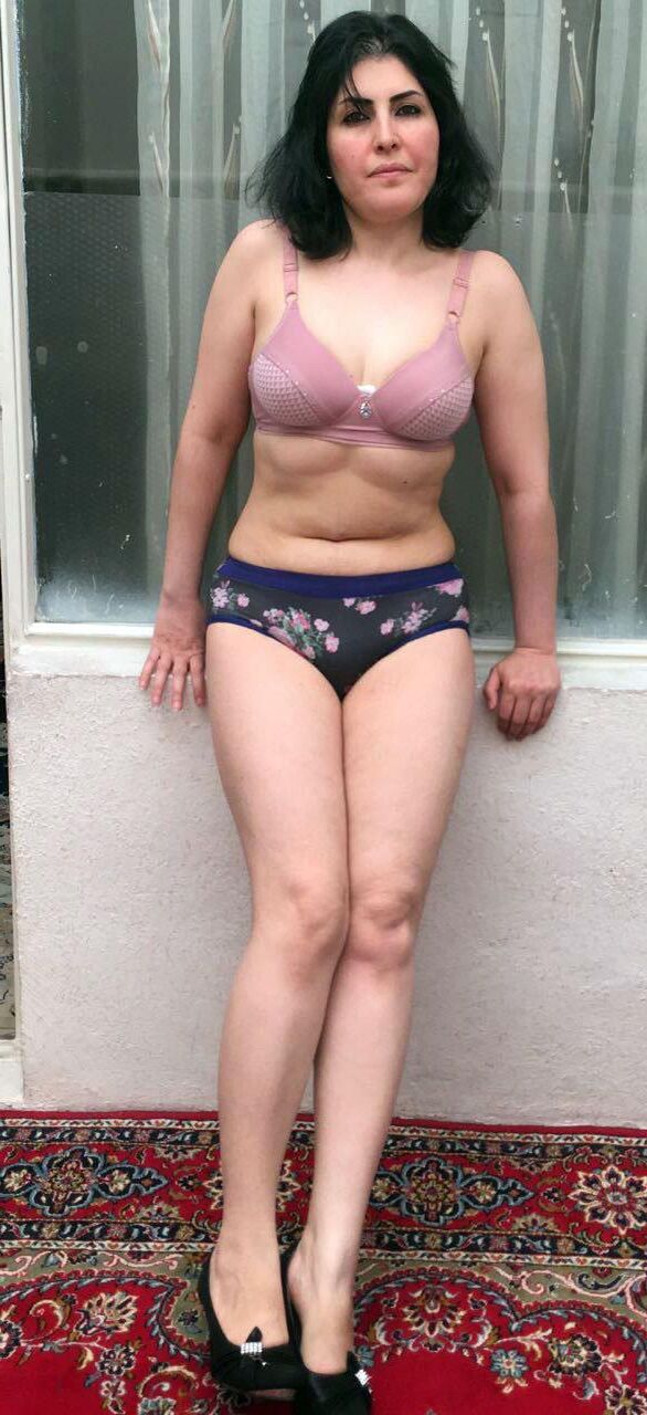 sexy iranian wife 