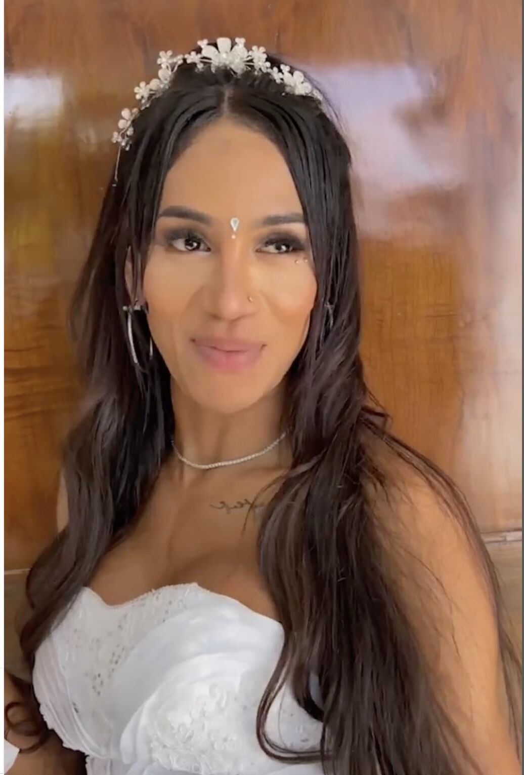 HAPPY BIRTHDAY LAURA SAENZ....! JUNE Y/O!