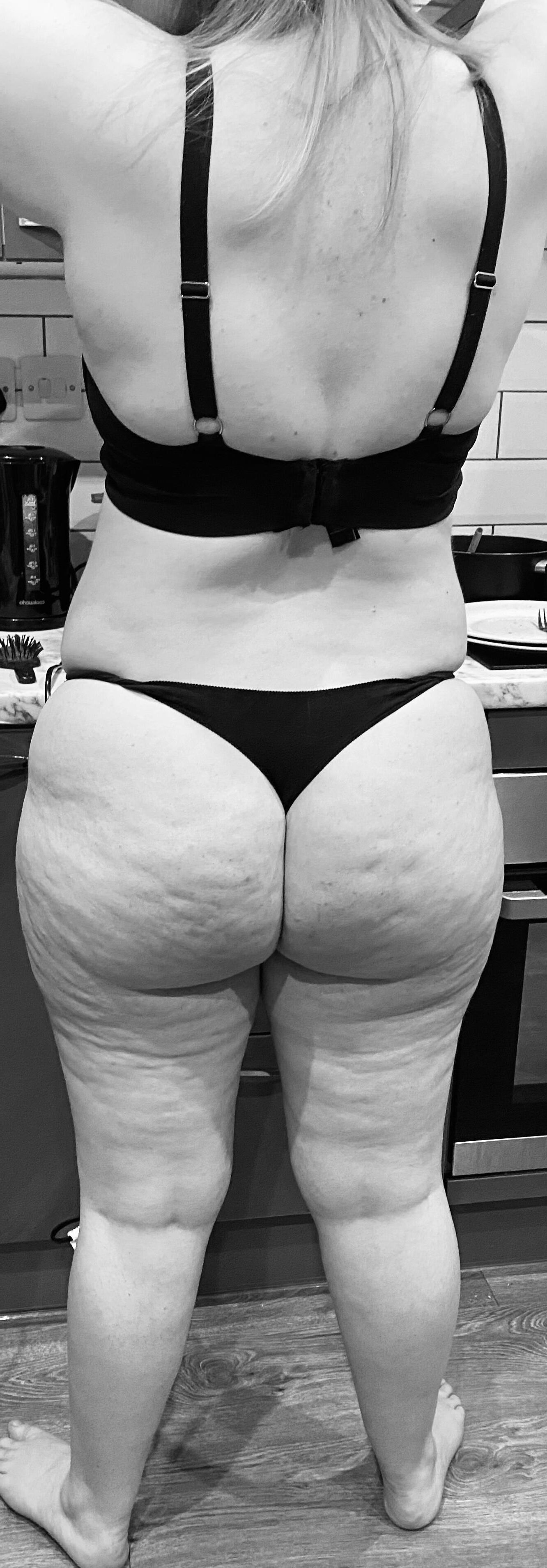 PAWGの妻は使用する準備ができています
