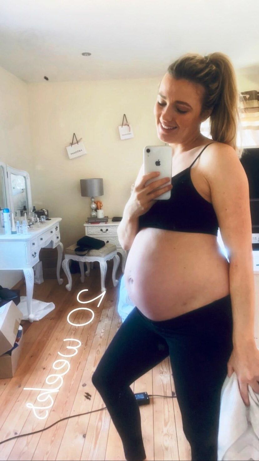 Stunning Pregnant Blonde 