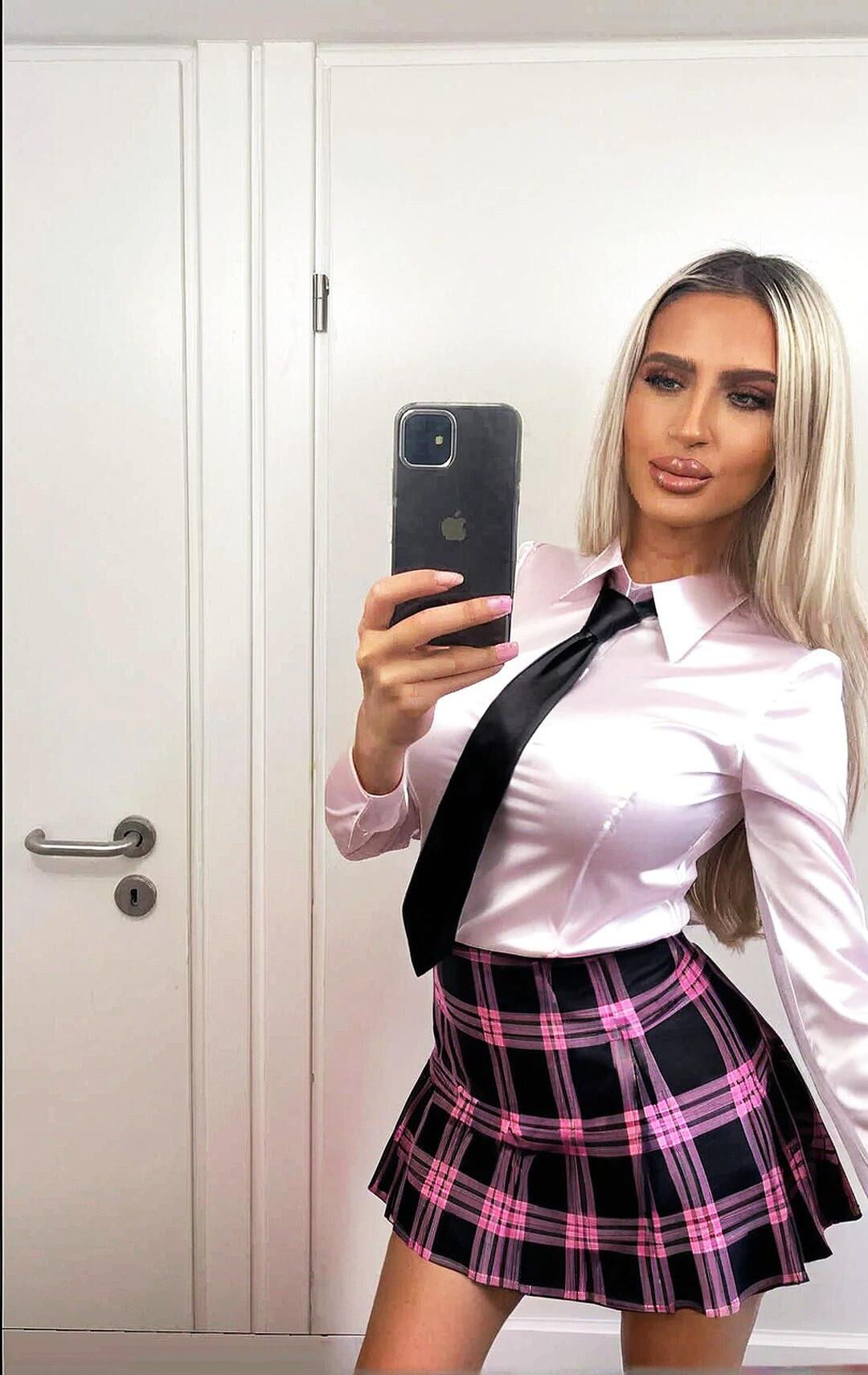 Румынская шлюха Алина Мадалина