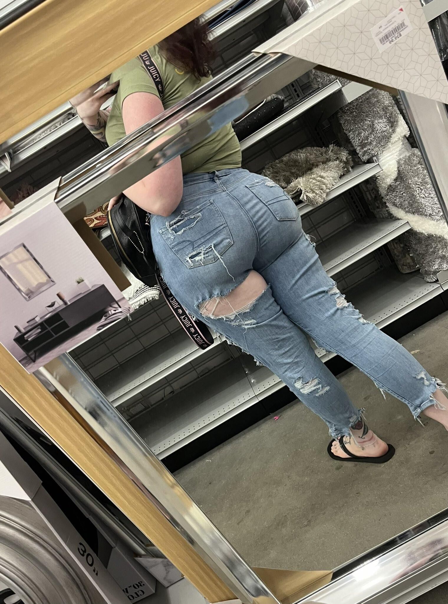 Peach Big Butt Big Boobs Lindas BBW MILF MISTED HOT SPOSTOS