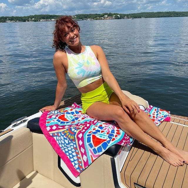 Holly Powell (Holly Marie Powell)