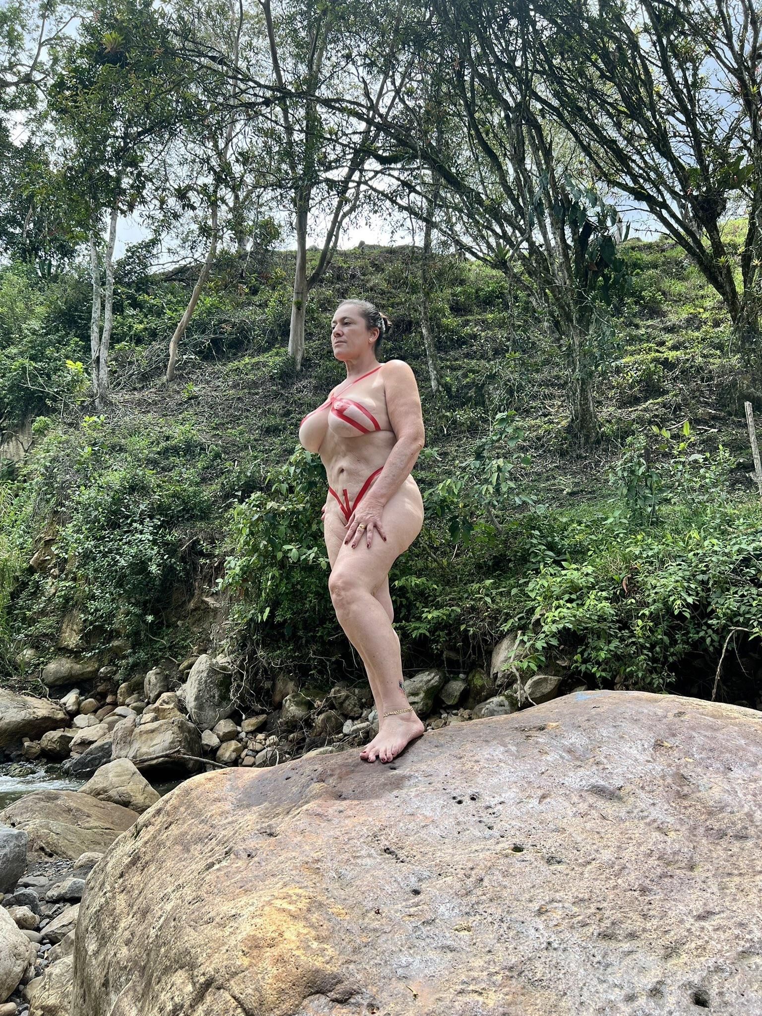 Yurian Big Ass Big BoobsコロンビアYouTubeモデルミックスホットショット
