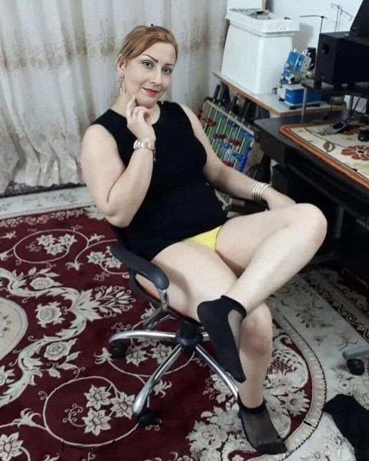 sexy iranian wife 