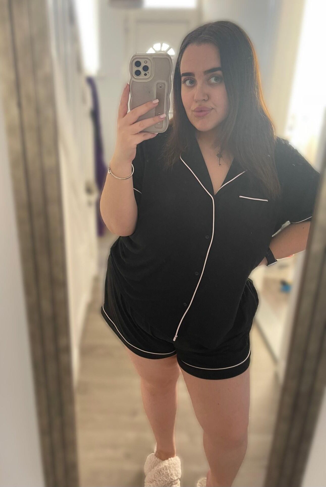 Gorgeous chubby uk slut cutie 