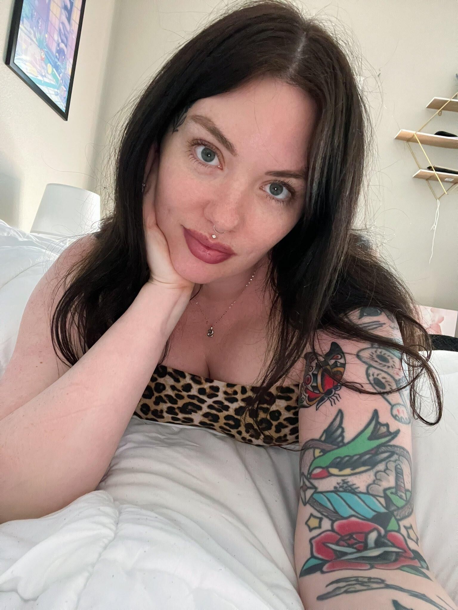 Peach Big Butt Big Boobs Lindas BBW MILF MISTED HOT SPOSTOS