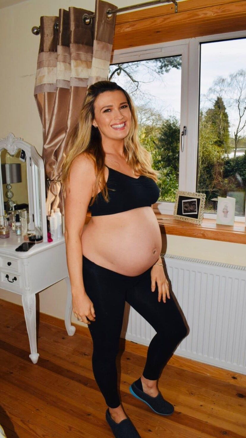 Stunning Pregnant Blonde 