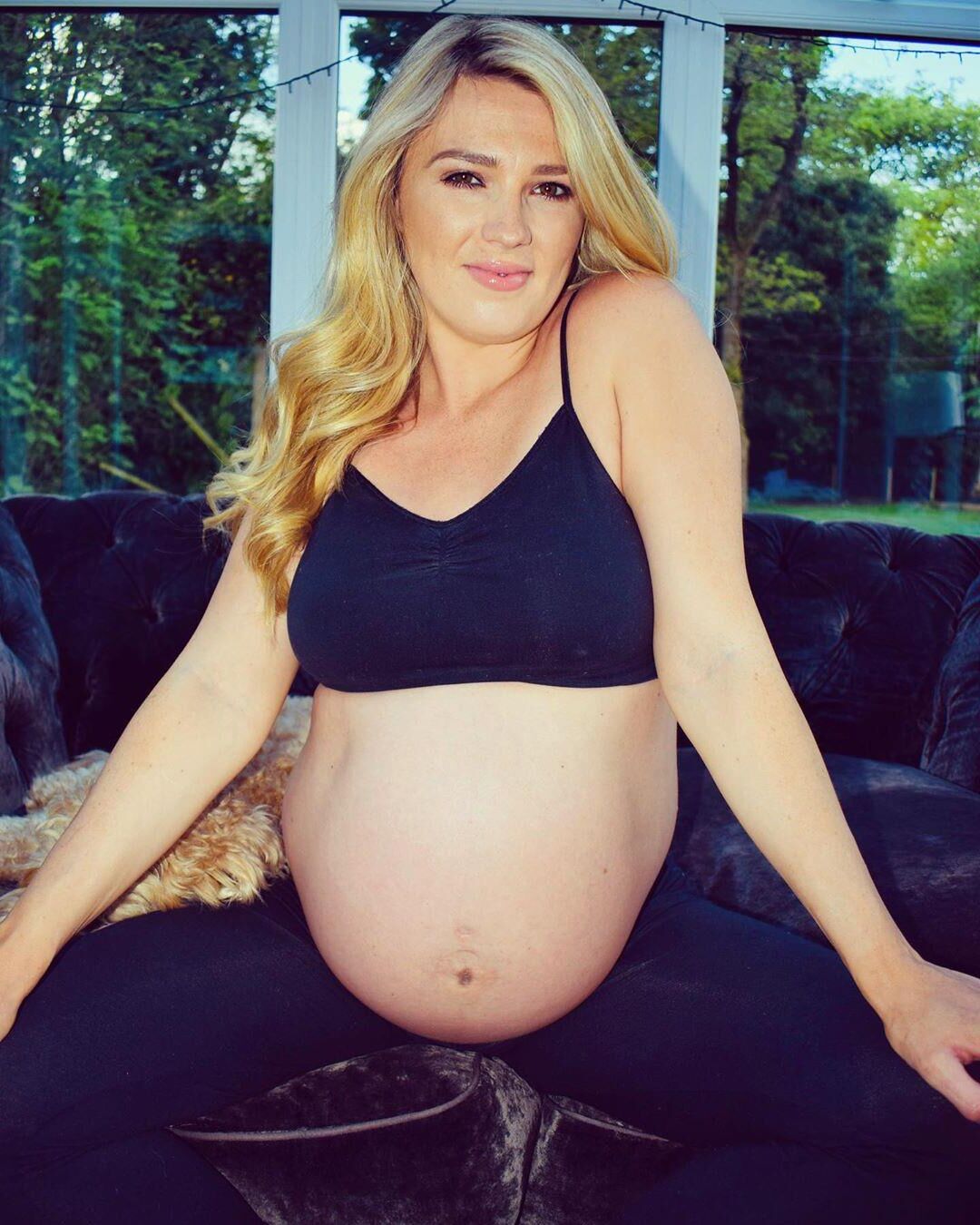 Stunning Pregnant Blonde 