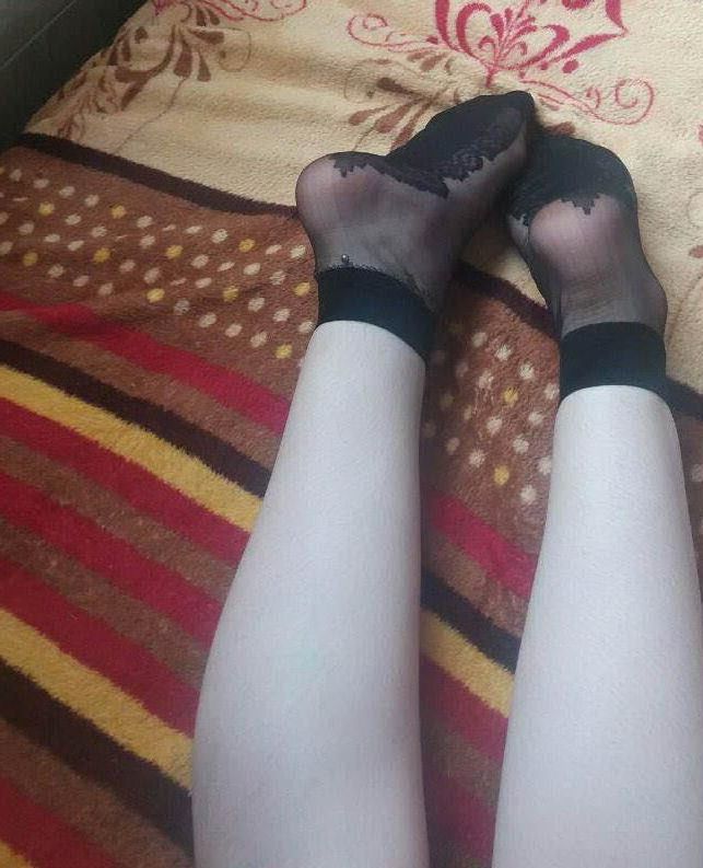 iranian nyloned feet