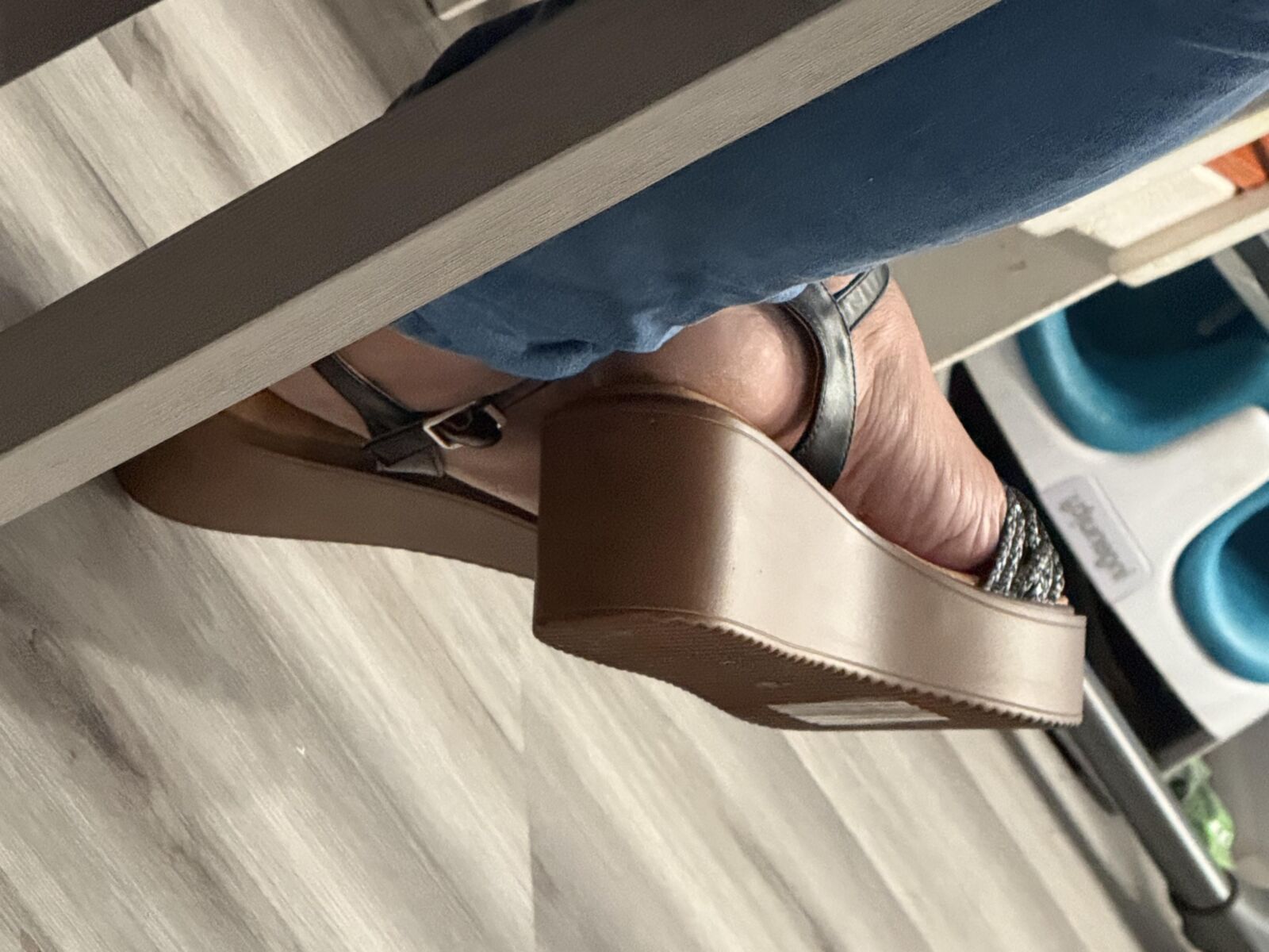Latina Mature Candid Feet