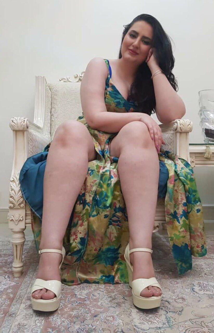 sexy iranian wife 
