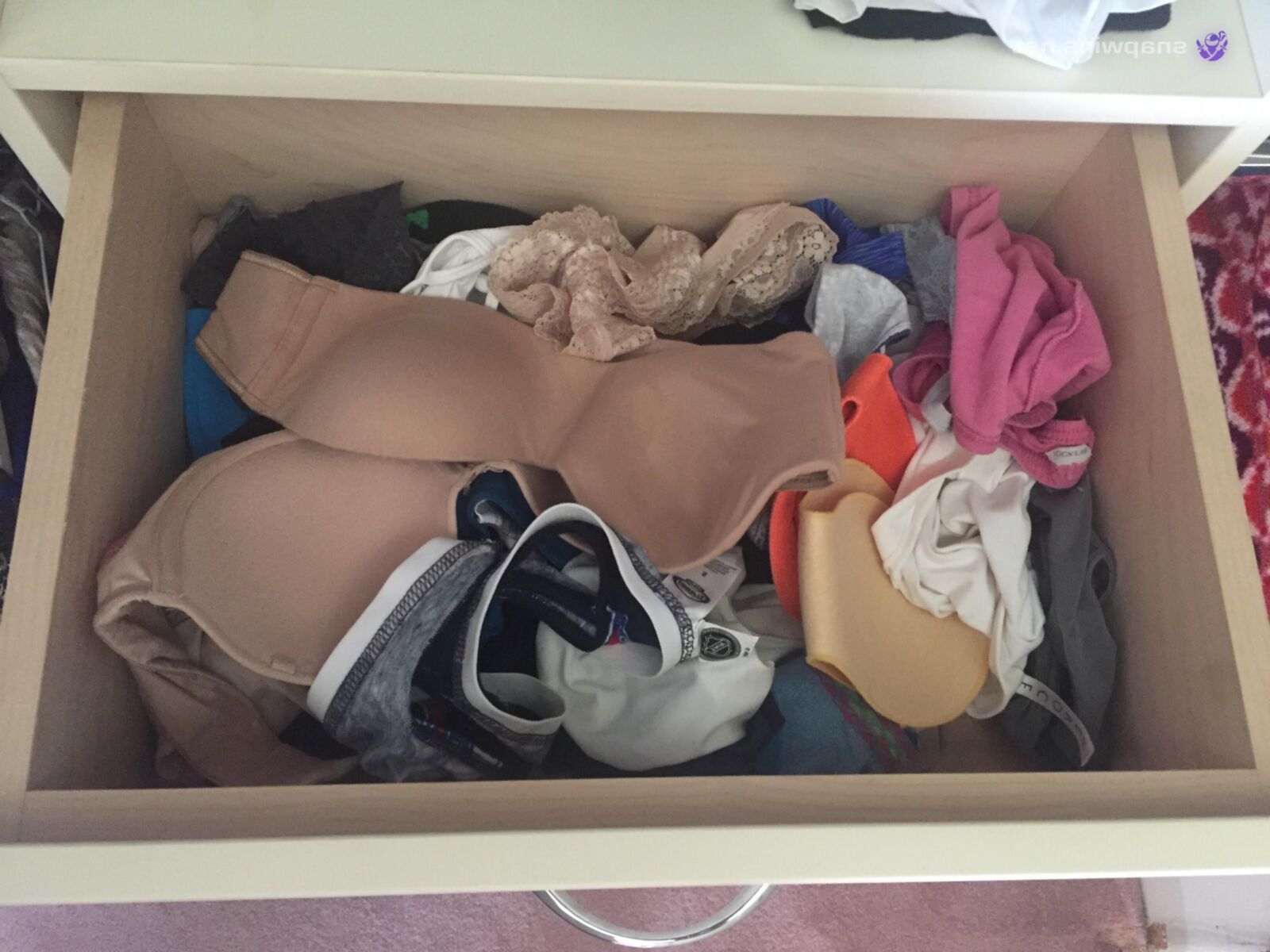 Zugang zum Zimmer meiner heißen blonden Schwester!