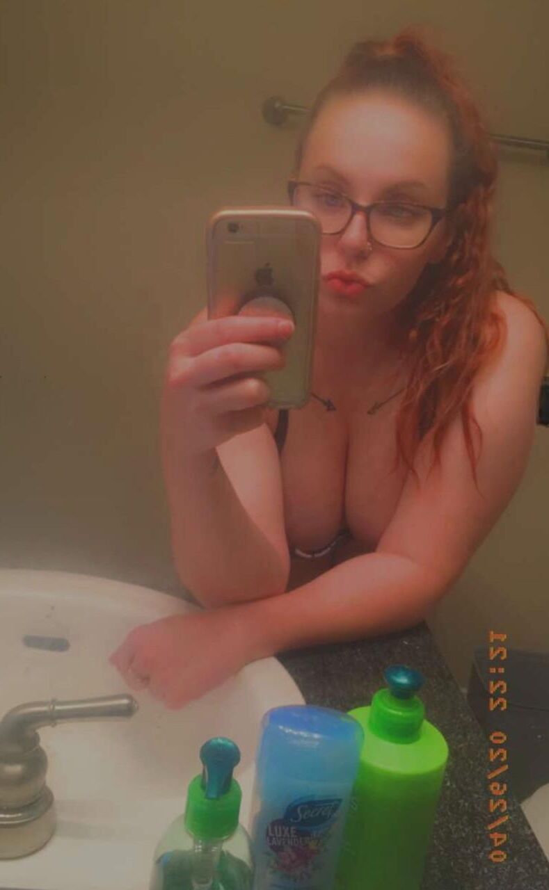 Selfie Fuckslut Hure Rachel Shameless Spreading Slag Cotze