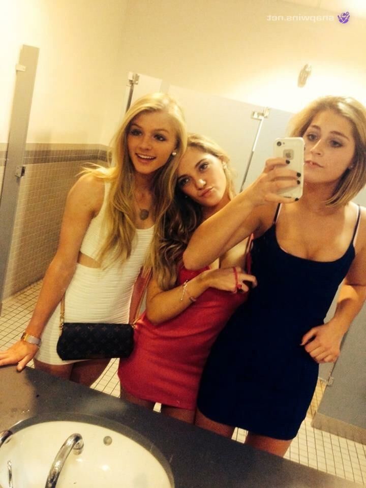 Zugang zum Zimmer meiner heißen blonden Schwester!
