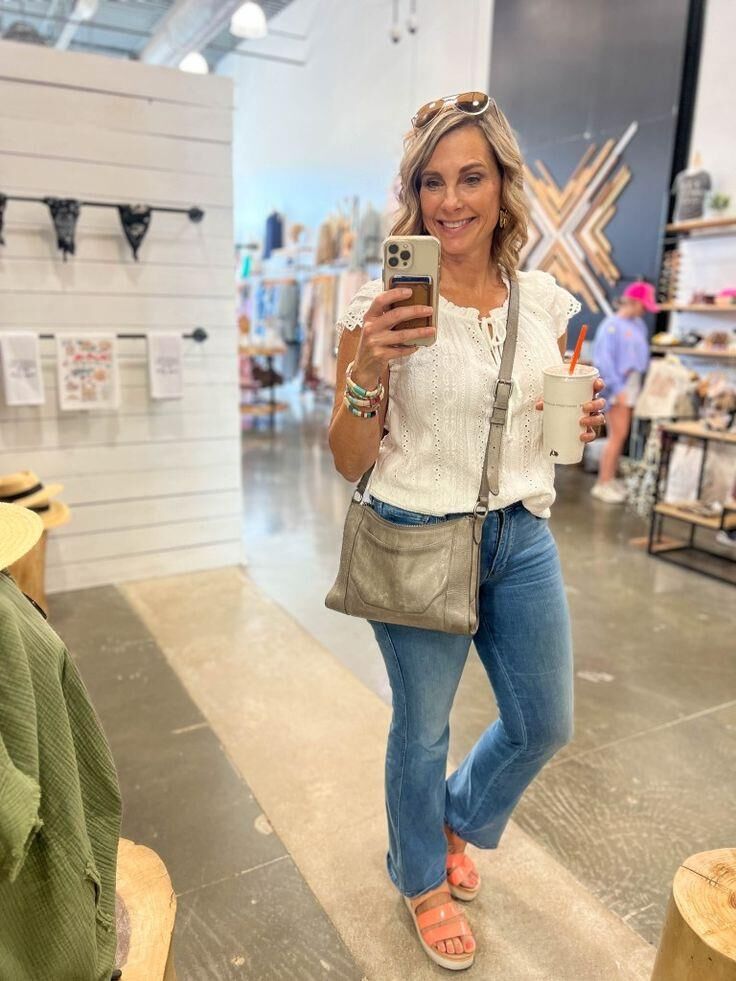 P Интерес к королеве красоты между ними (Milf Fashion Blogger)