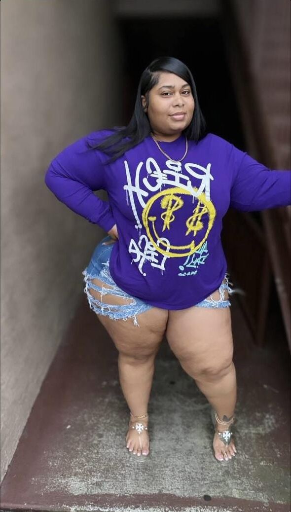 Ms pretty, Comment if you know her