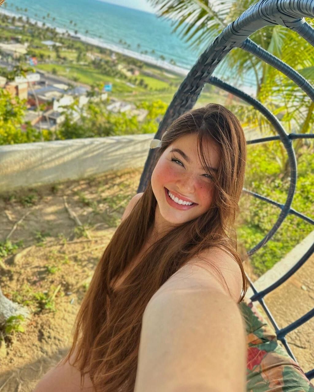 Nicolle Caroline 