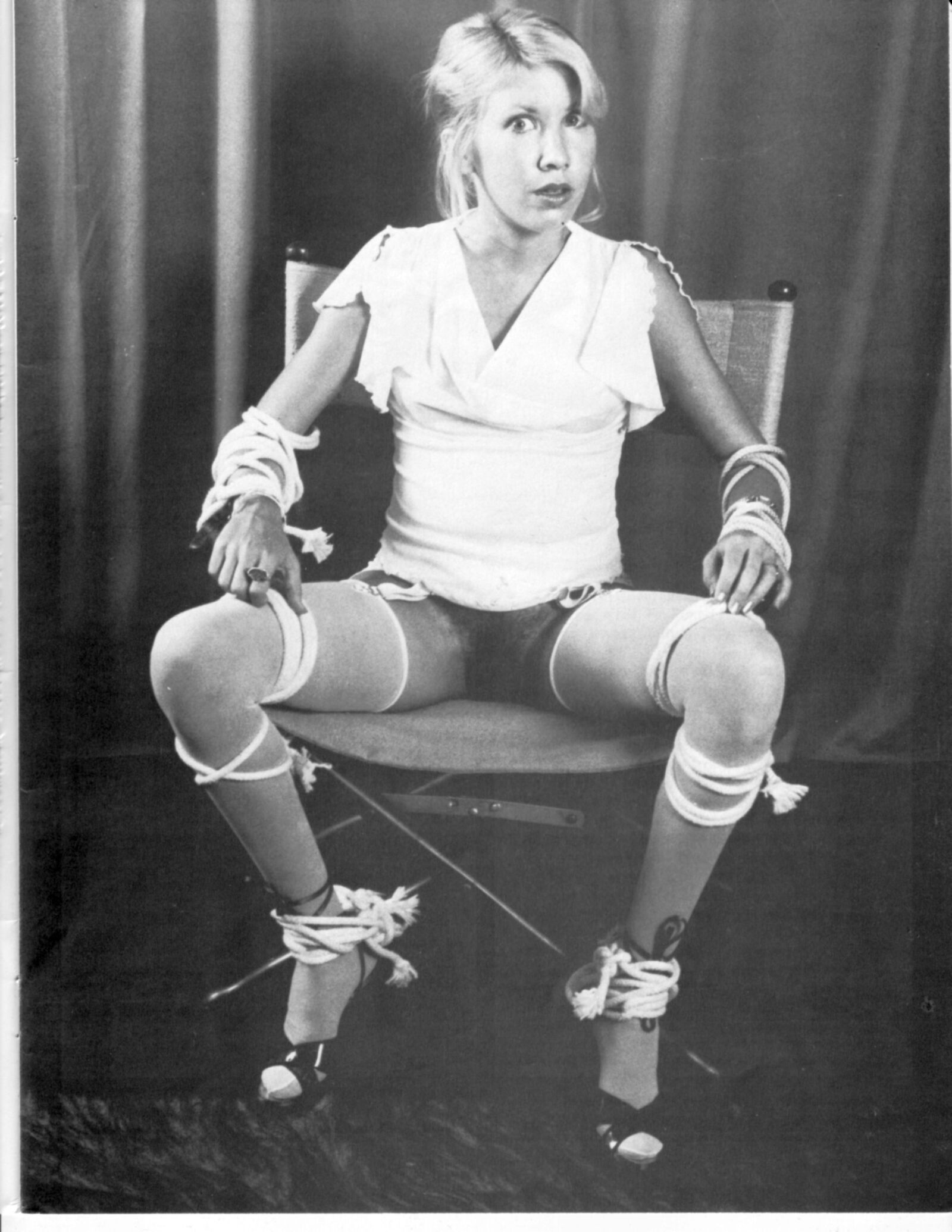 Vintage Bondage Magazine gebunden, teilweise