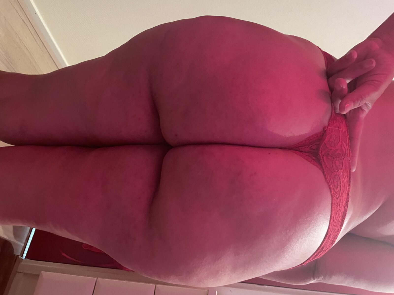 Dominican with hips