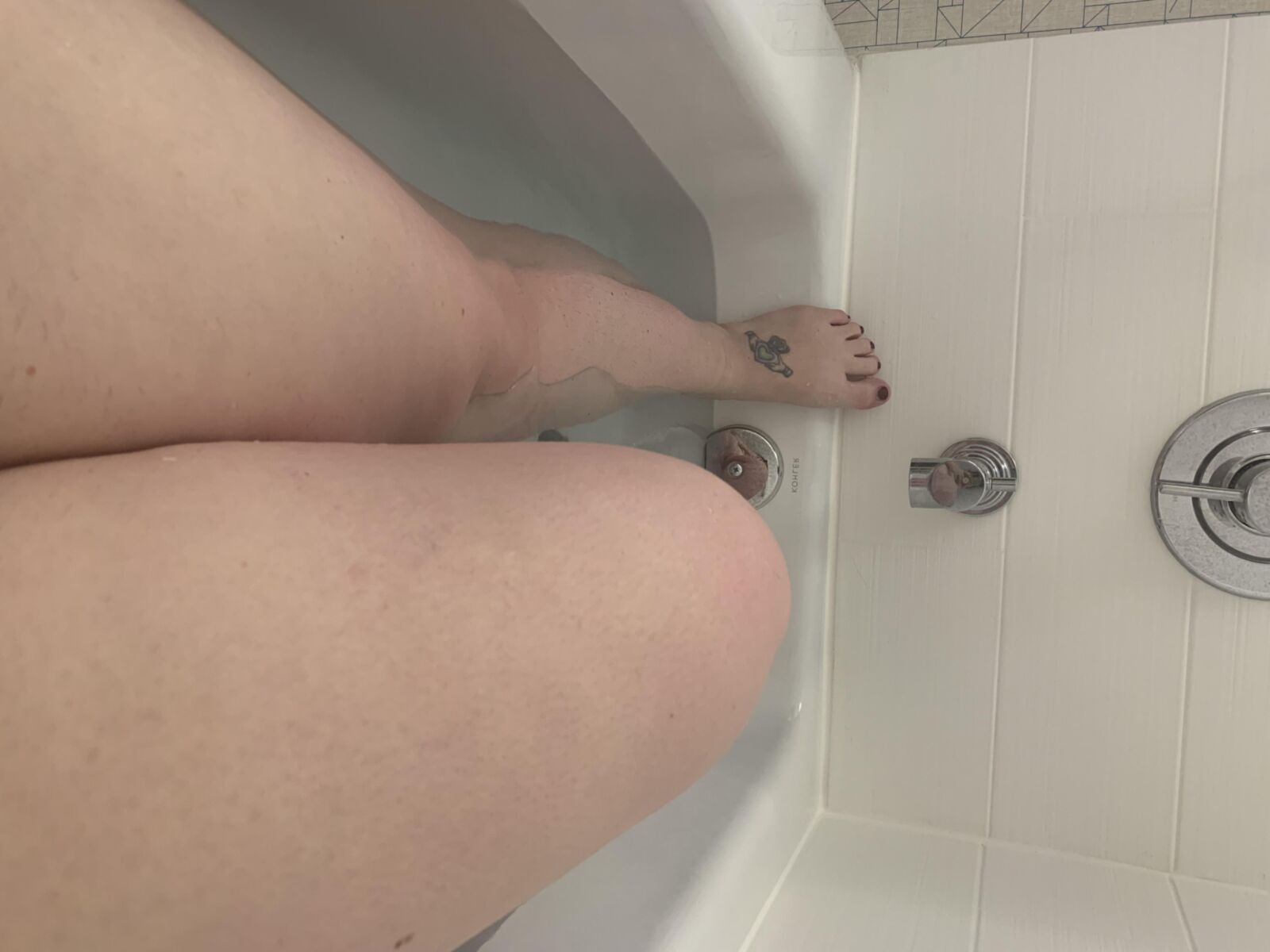 Любительница GF Caitlin