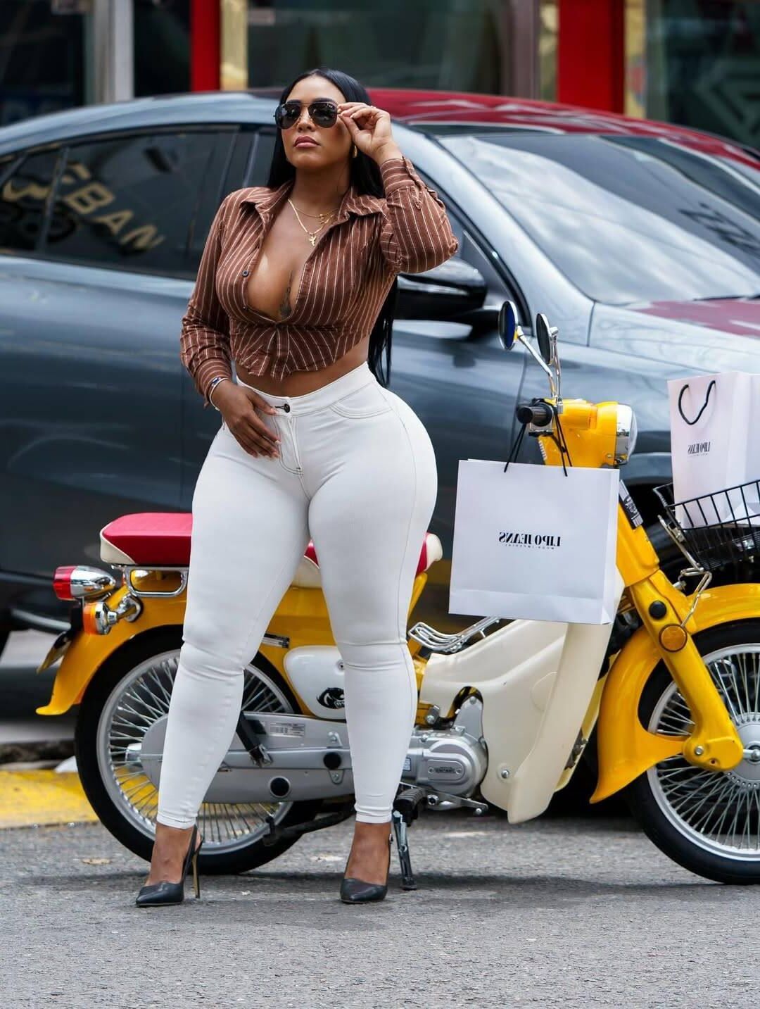 Fucking Horny Girls DXCVI