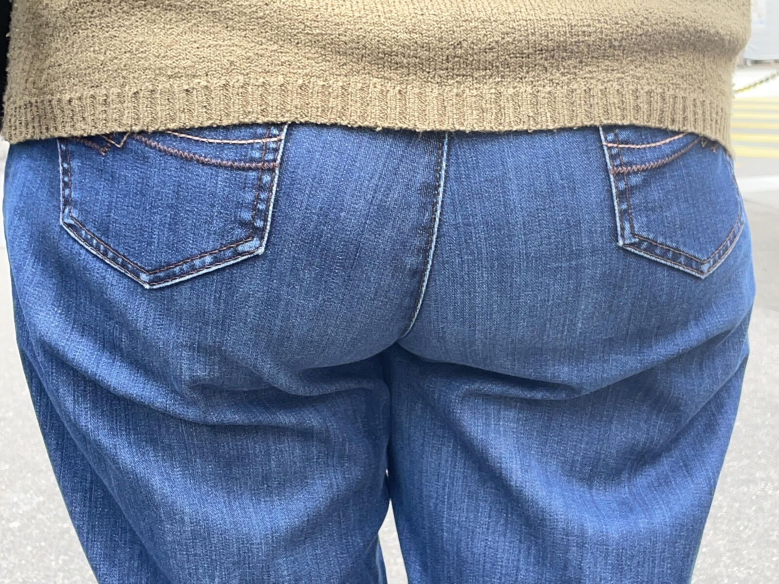 Gilf with wobbly hips