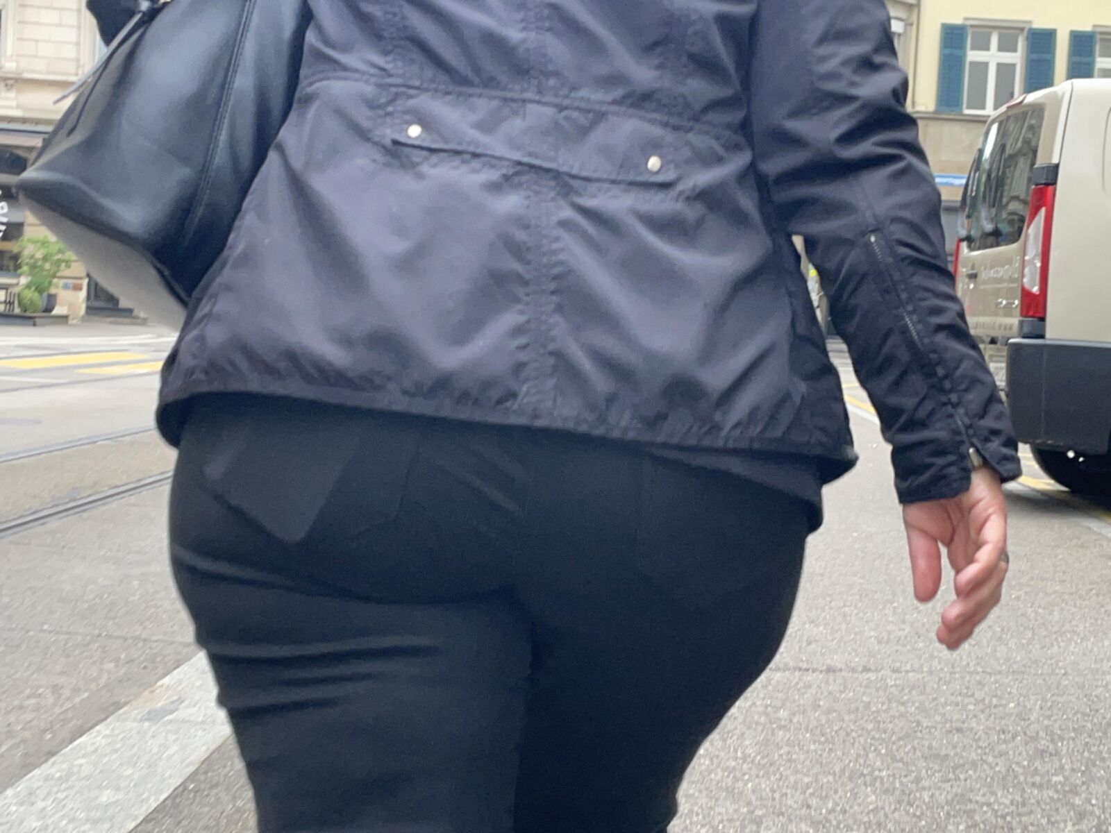 Задница откровенна