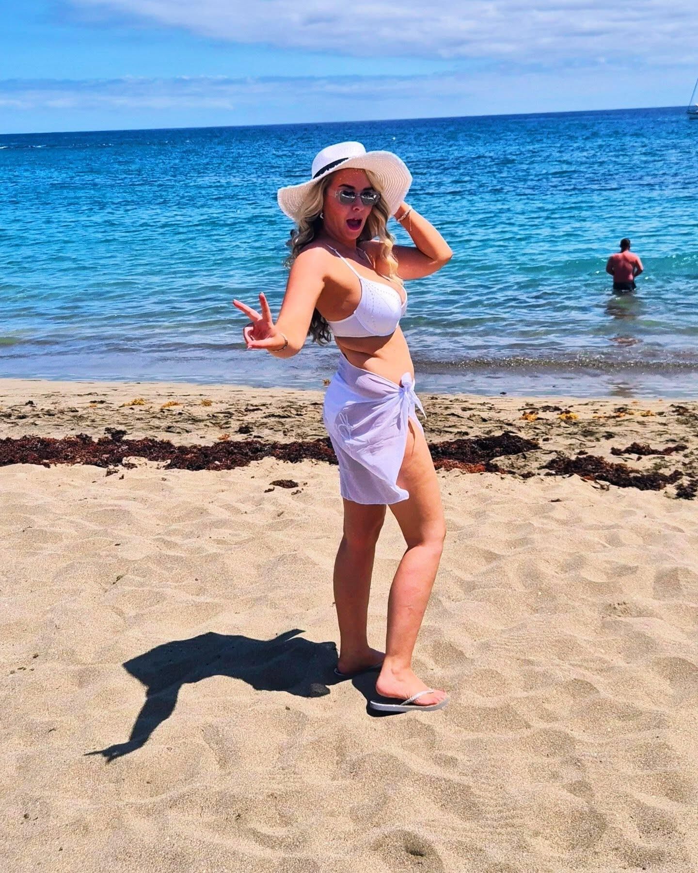 Garota gostosa verão Quem é o seu slam de verão ??