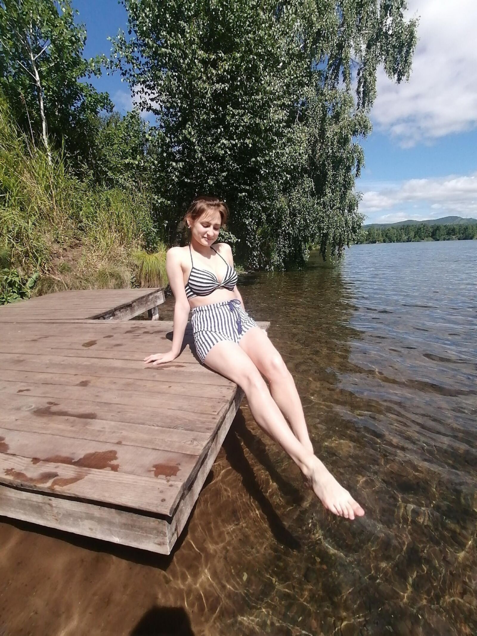 Горячая подростка шлюха