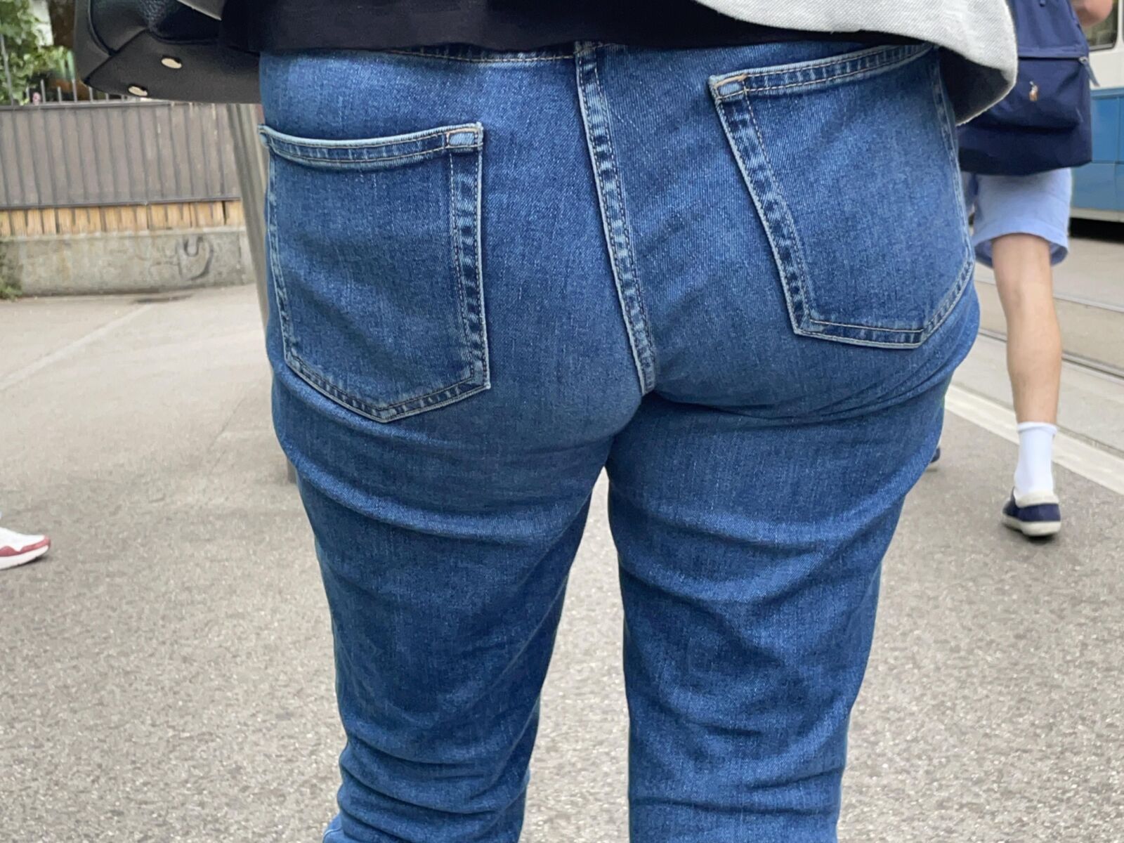 Задница откровенна