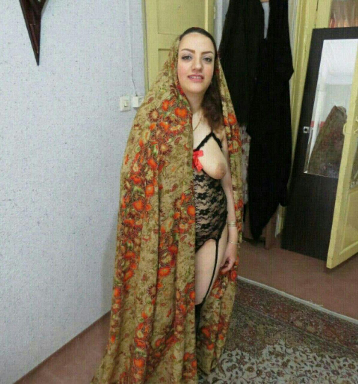 Сексуальная иранская жена